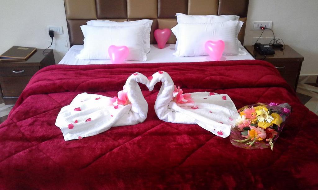 Marina Beach House Hotel Puri Ruang foto