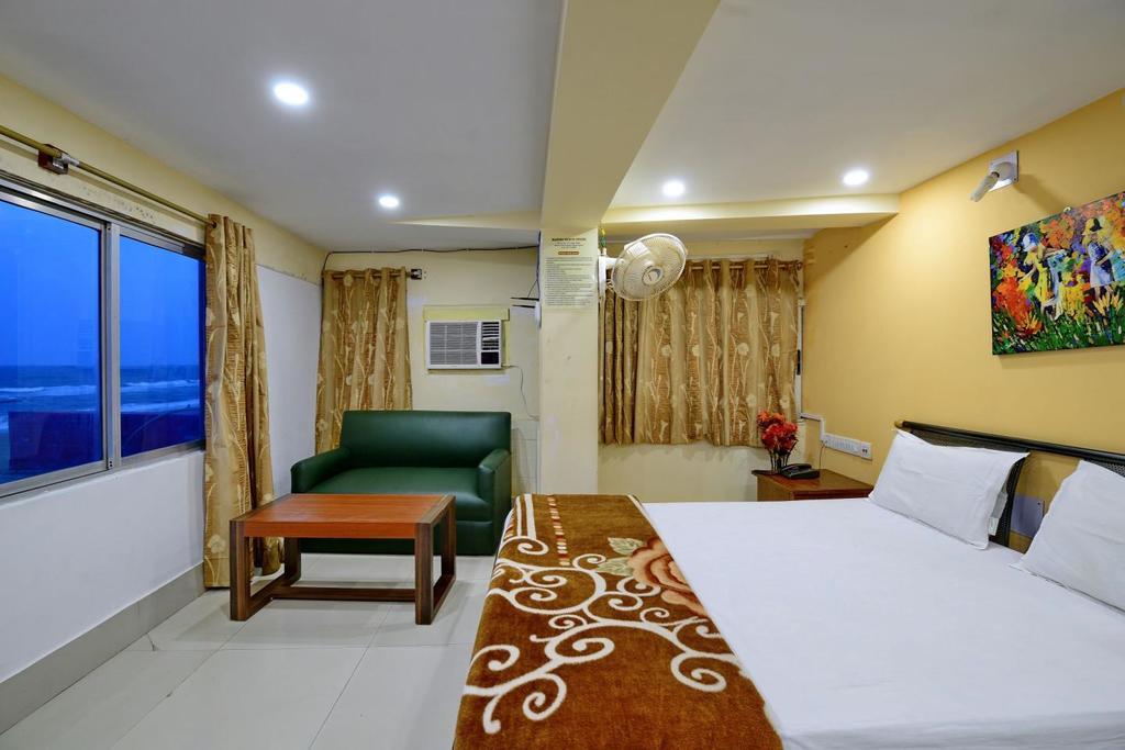 Marina Beach House Hotel Puri Bagian luar foto