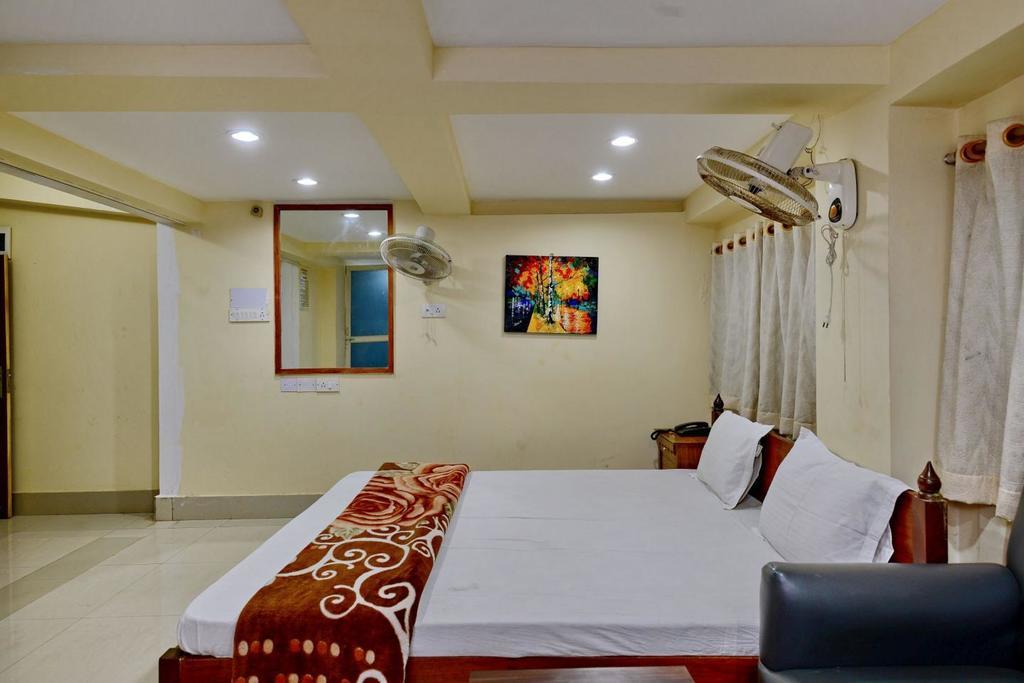 Marina Beach House Hotel Puri Bagian luar foto