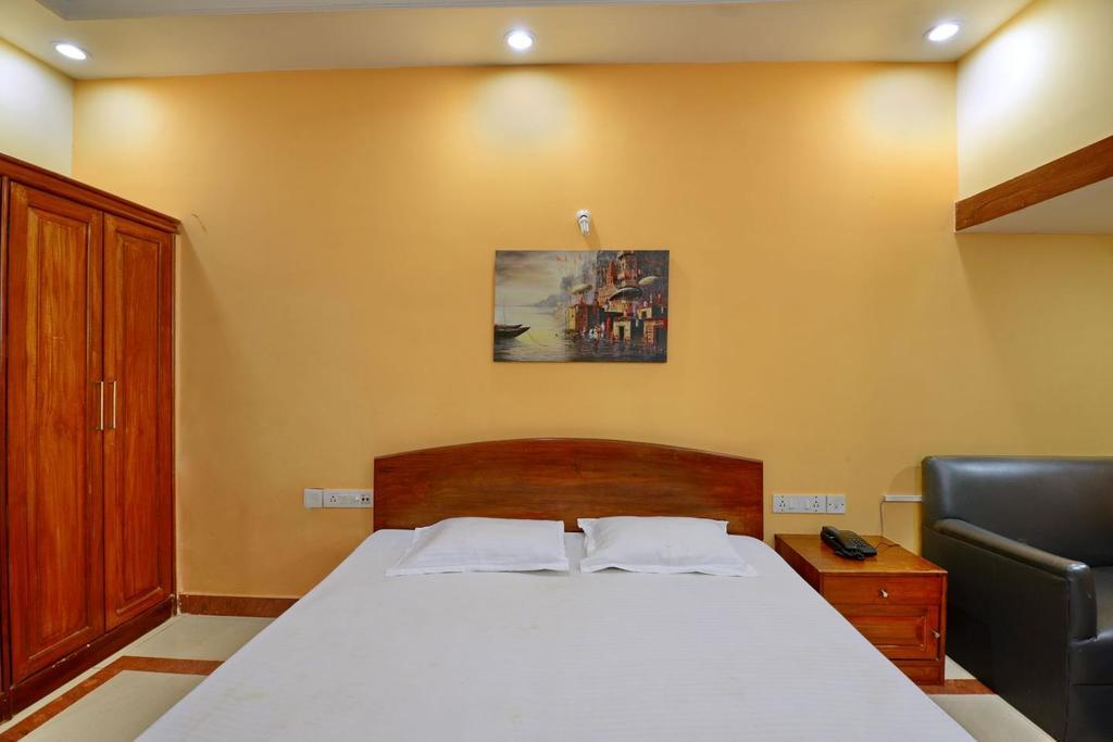Marina Beach House Hotel Puri Bagian luar foto